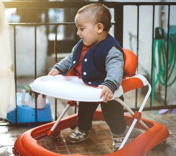 First Steps and Big Smiles: How to Use a Walker to Build Your Baby’s Walking Confidence