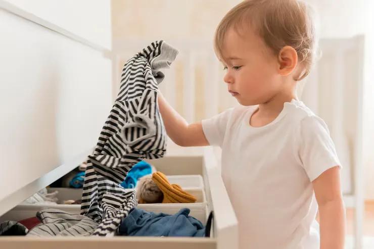 Tidy Space, Tidy Mind: How Organized Cupboards Support Your Toddler’s Focus and Independence
