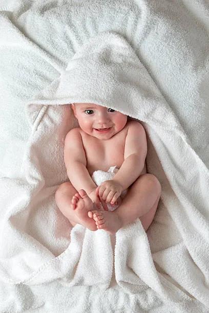 The Swaddle Transition: How to Safely Move Your Baby to Sleep Sacks Without Losing Sleep