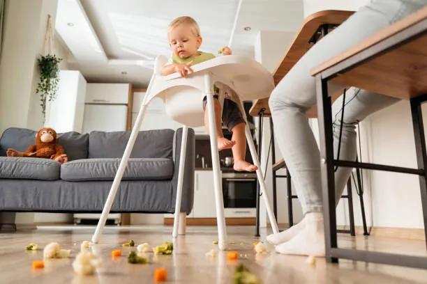 The Joy of First Bites: How to Build Healthy Mealtime Habits Using Your Baby’s High Chair