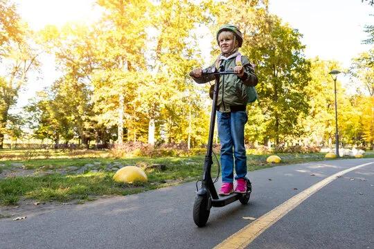 Balancing Act: How Scooting Develops Your Child’s Coordination and Focus