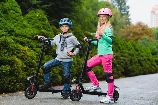 The "Executive Function" Glide: Why Scooting is a Workout for Your Child's Brain