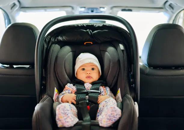 The Continuity of Calm: Why the "Carry Cot Lifestyle" Reduces Infant Overstimulation