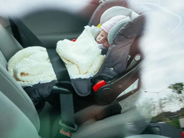 The Safety Standard: A Parent’s Ultimate Buying Guide to Baby Car Seats