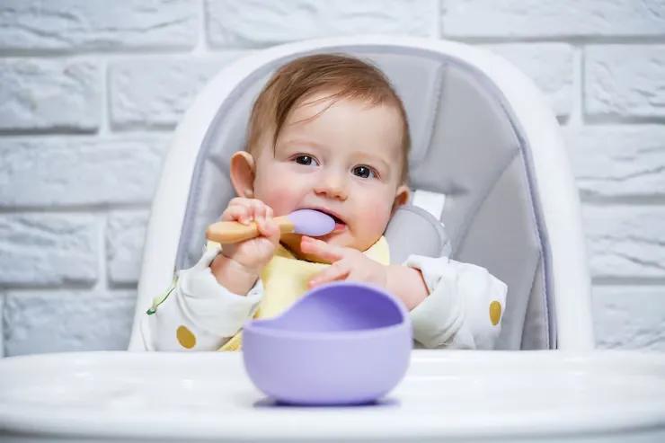 The Sensory Journey: How Spoons and Plates Support Your Baby’s Brain Growth