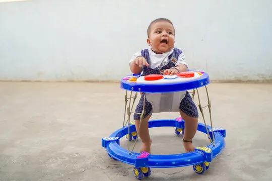 The New Horizon: Why the "View from the Top" Matters for Your Baby’s Mind