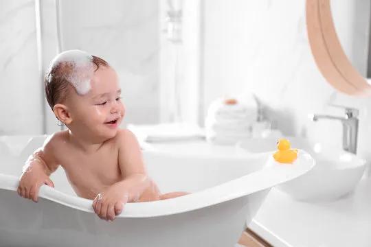 The Sensory Symphony: Why Bath Time is the Ultimate "Brain Gym"