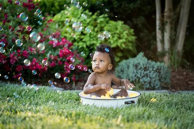 The Liquid Classroom: How Bath Time Supports Sensory and Motor Development