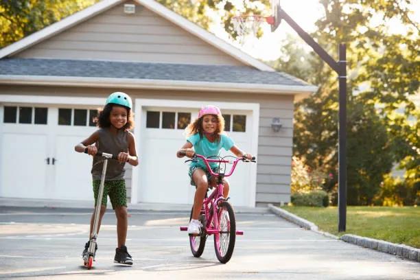 The Sidewalk Safety Contract: Teaching Your Child the Rules of the Road