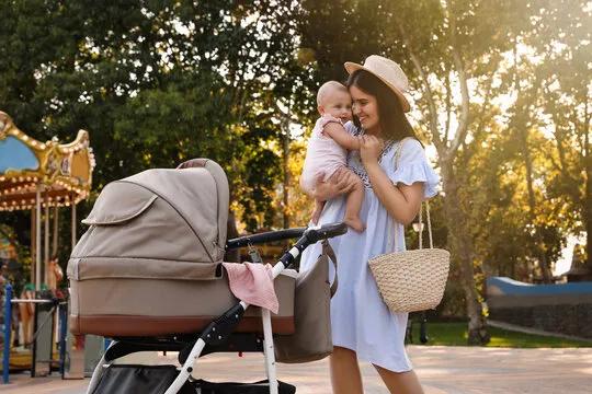 How to Choose the Perfect Baby Stroller for Everyday Parenting