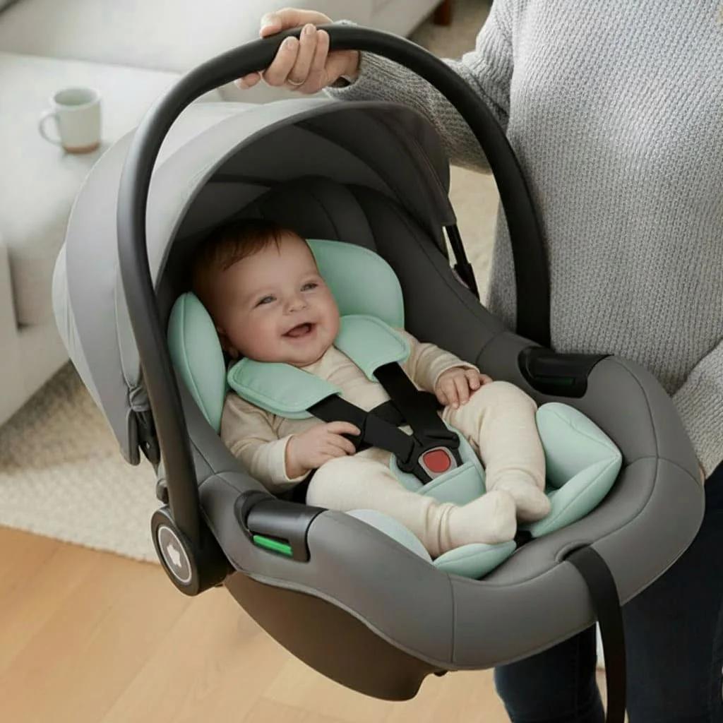 StarAndDaisy Baby Carry Cot/Car Seat with 3-Point Safety Belt, Canopy and Cloud Fabric Comfort