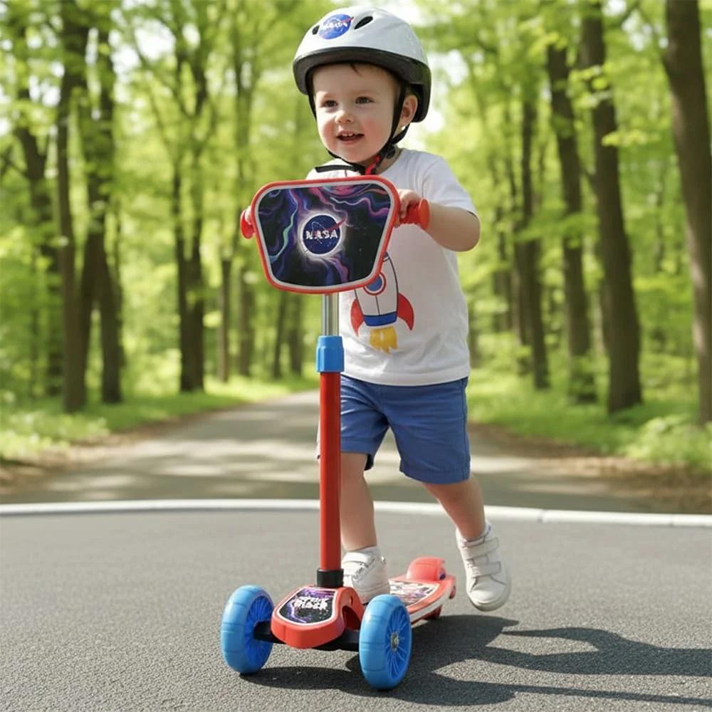 StarAndDaisy X Nasa Kids Scooter
