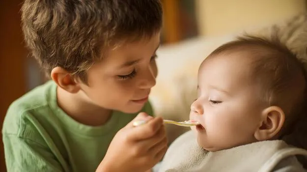 feeding spoons and paltes